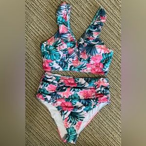 SHEIN Swim Vcay Tropical Print Ruffle Trim Bikini Swimsuit